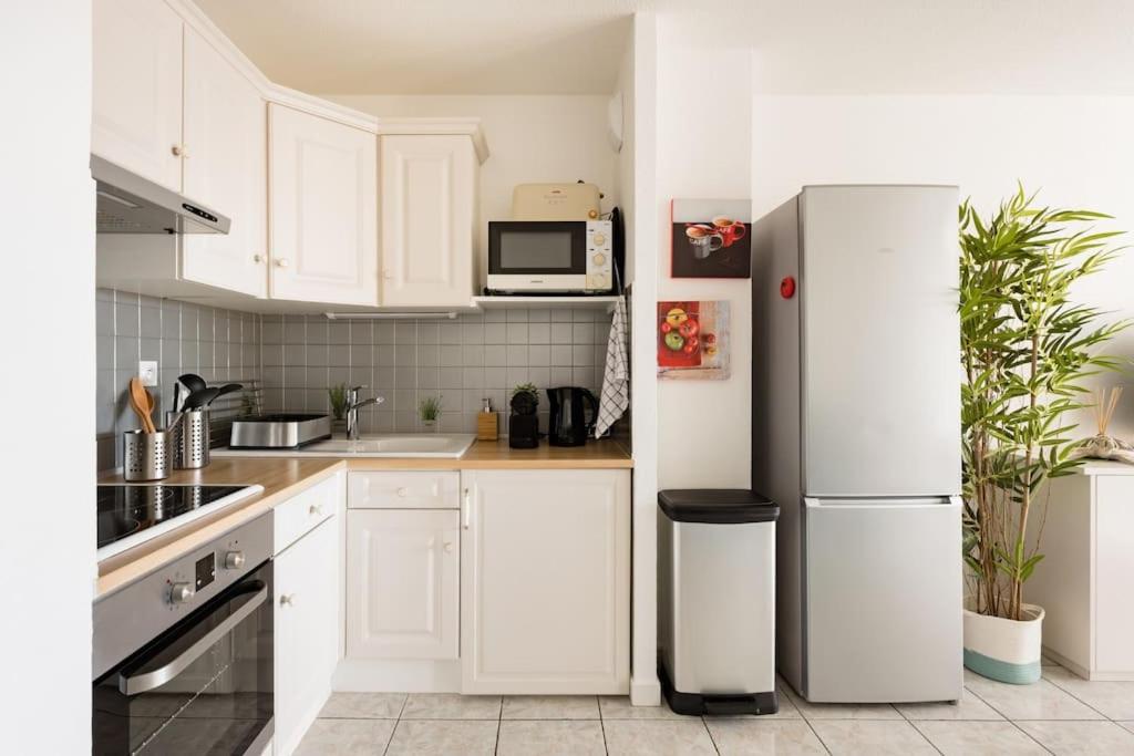 Port-Frejus, Le Paladien, Appartement 2 Pieces Climatise, Terrasse & Parking Luaran gambar