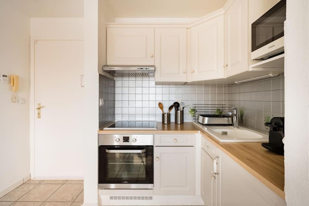 Port-Frejus, Le Paladien, Appartement 2 Pieces Climatise, Terrasse & Parking Luaran gambar