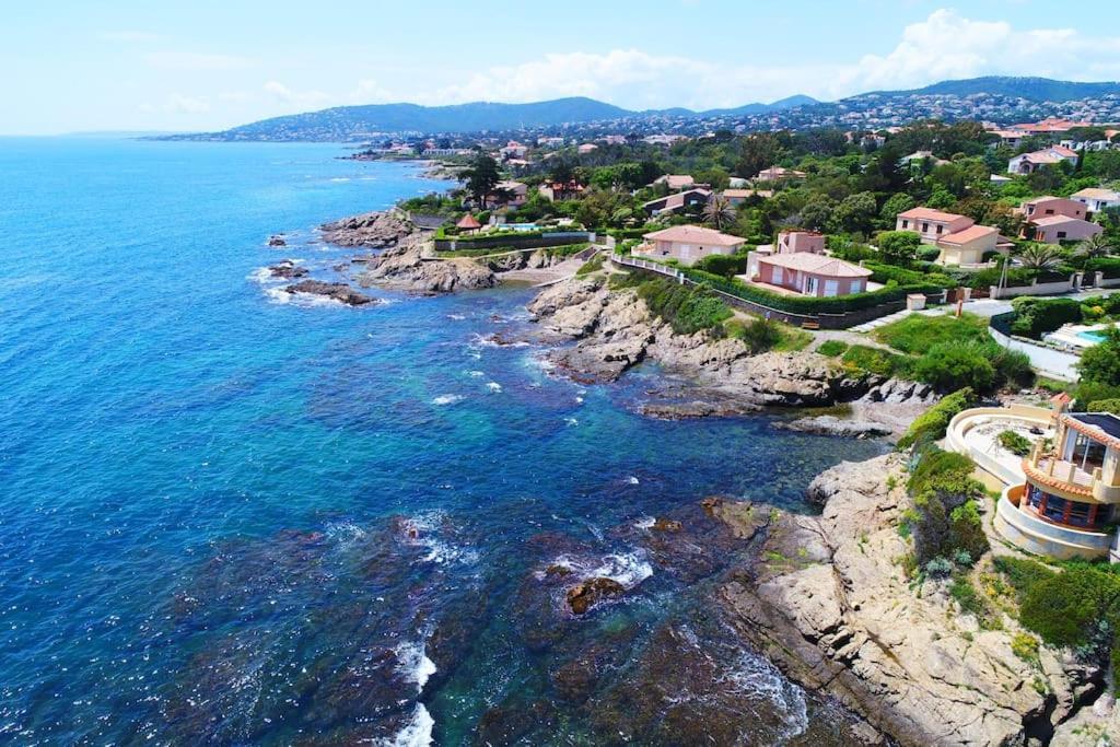 Port-Frejus, Le Paladien, Appartement 2 Pieces Climatise, Terrasse & Parking Luaran gambar