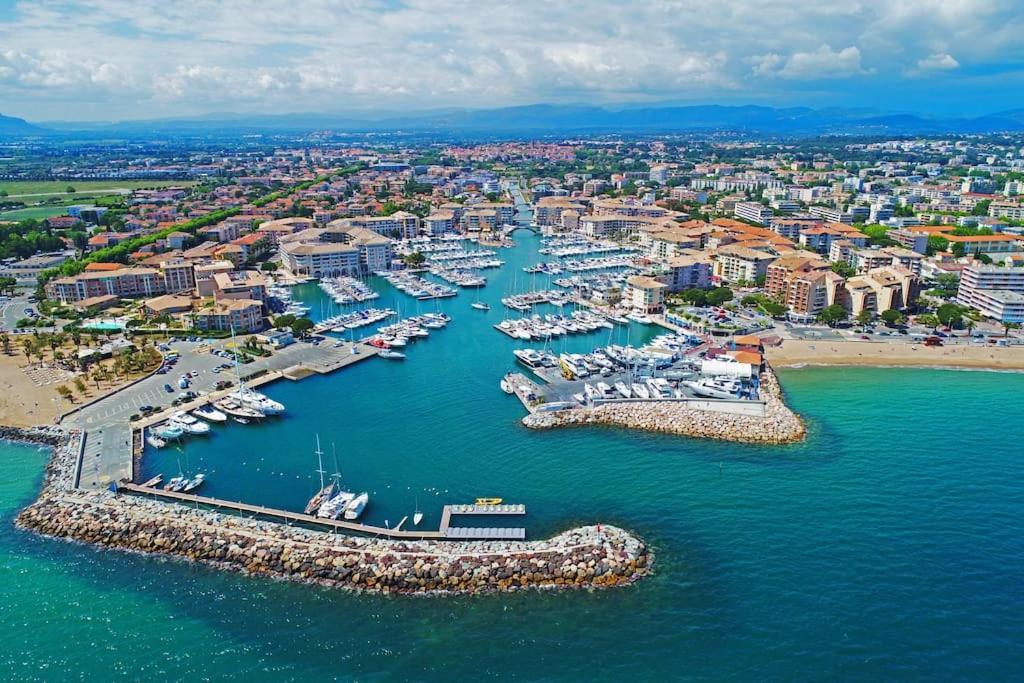 Port-Frejus, Le Paladien, Appartement 2 Pieces Climatise, Terrasse & Parking Luaran gambar
